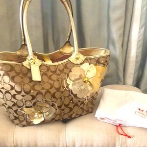 Coach purse
